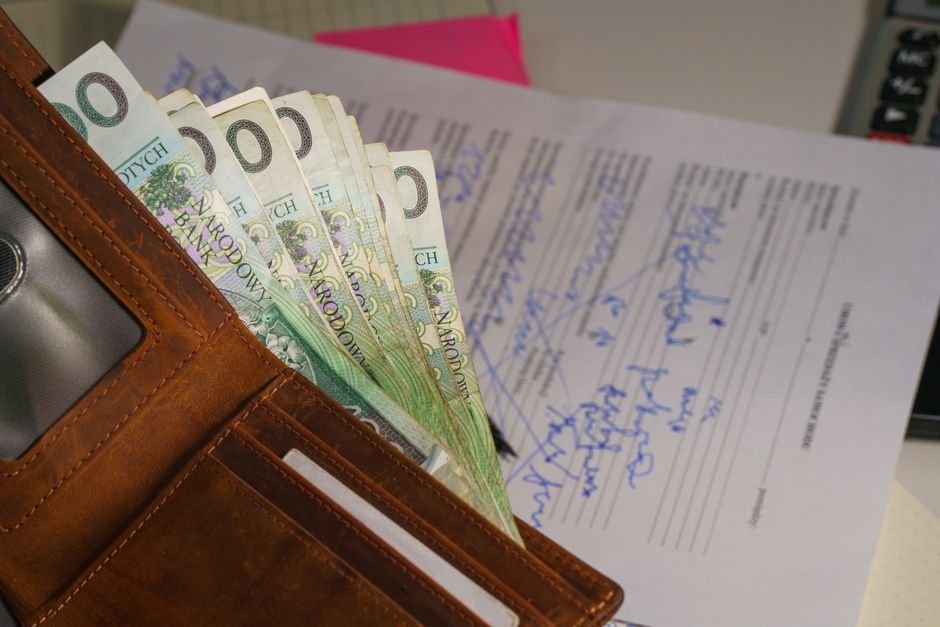 Empréstimos e financiamentos ficam mais caros ou mais baratos