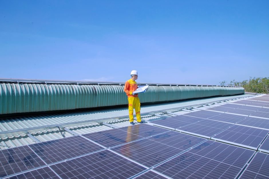 O que faz um engenheiro de energia solar, na prática